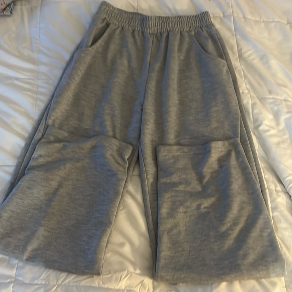 Grey Sweats Loose Fitting